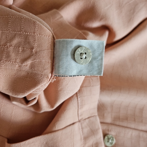 Tommy Bahama Hawaiian Shirt - Picture 9 of 11